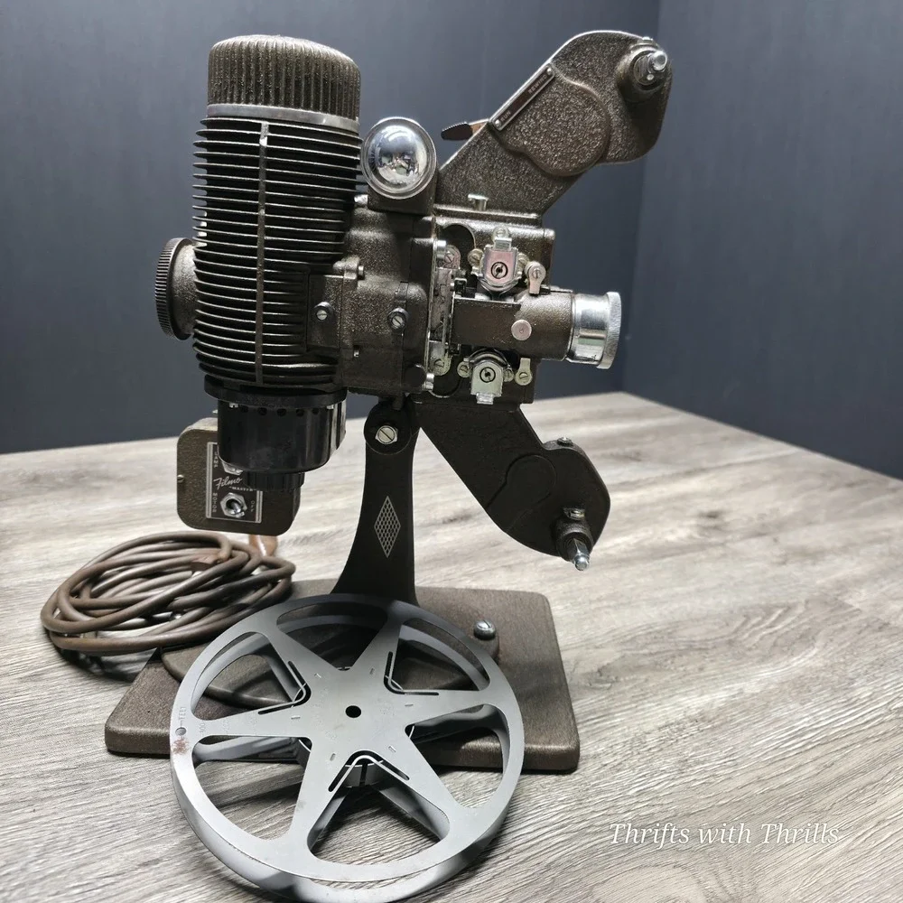 Bell‎ & Howell FILMO-MASTER 8mm Vintage Motion Picture Projector with Case